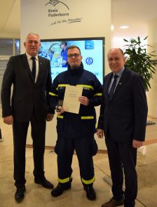 THW-Einsatzkräfte erhalten Bundesflutmedaille - Fluthilfe 2021 © Kreis Paderborn